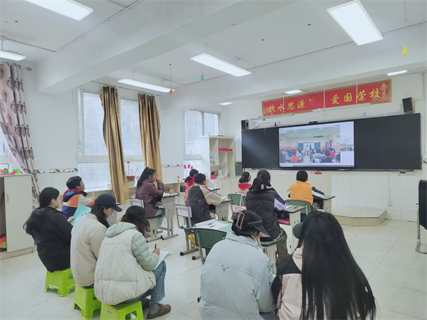 DƬ2.png