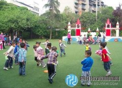 公辦園難進(jìn)，家長普遍擔(dān)心上不起幼兒園