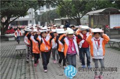 大豐小學(xué)組織開展緊急疏散、安全逃生演