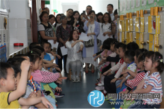 簇橋中心幼兒園成功舉行家長開放日活動