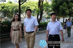 邱穎部長到光華小學視察調研